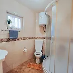Apartament Hvar & *