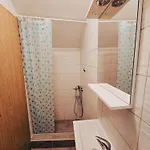 Apartament Hvar & *