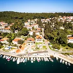 Hvar &